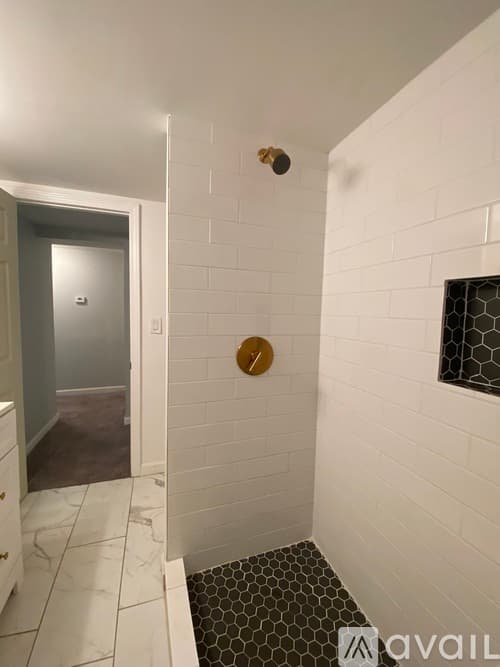 Providence House: 24 Huxley Ave