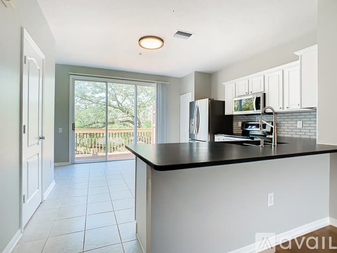 Tampa Townhome: Gaspar Oaks Dr