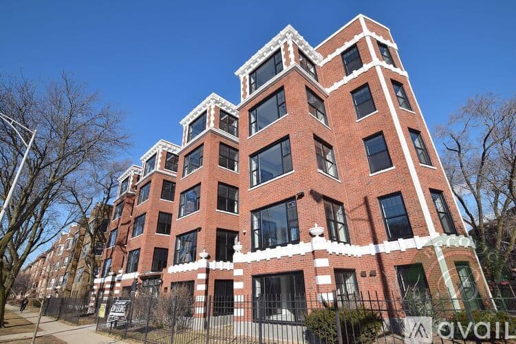 Chicago Apartment: 7645 N Sheridan Rd