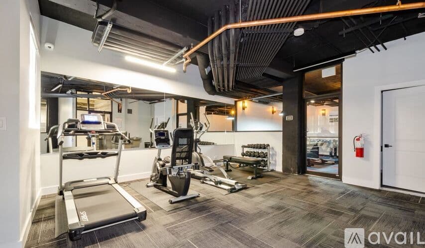 Chicago Apartment: 7645 N Sheridan Rd