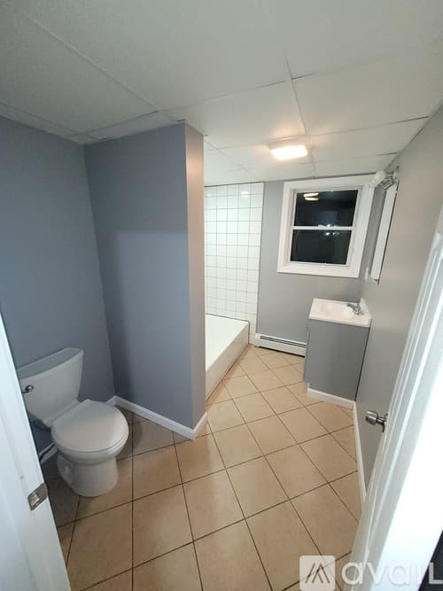 Webster Apartment: 28 Goddard Street