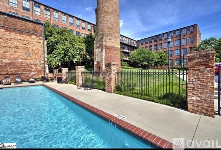 Greenville Condo: 400 Mills Avenue