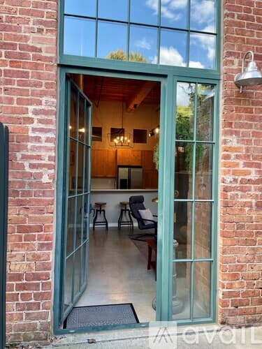 Greenville Condo: 400 Mills Avenue