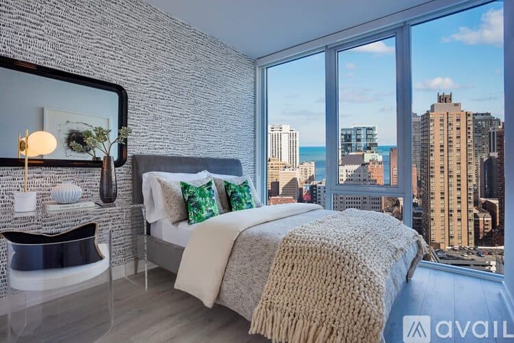 Chicago Apartment: 1131 N Wells St
