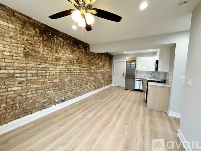 Chicago Apartment: 1554 W Juneway Terrace