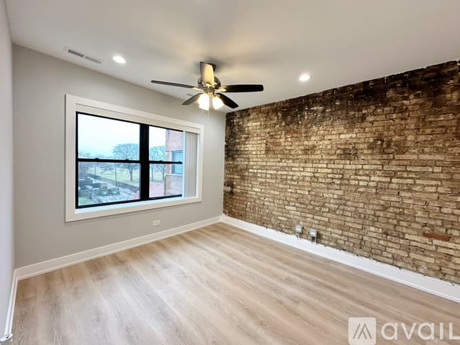 Chicago Apartment: 1554 W Juneway Terrace