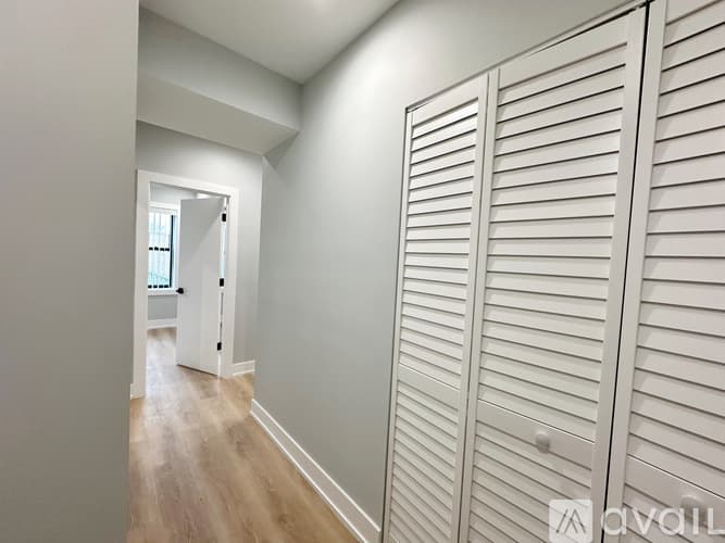 Chicago Apartment: 1554 W Juneway Terrace