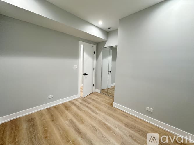 Chicago Apartment: 1554 W Juneway Terrace