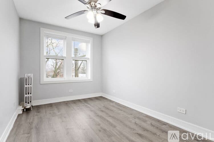 Chicago Apartment: 1521 W Sherwin Ave