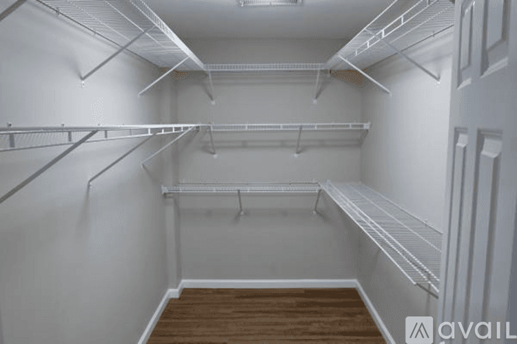 Cincinnati Apartment: 732 Ohio Pike