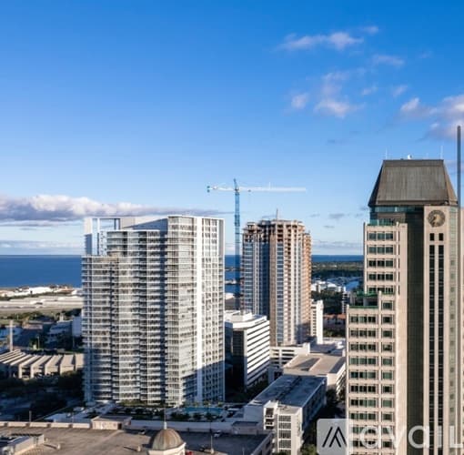 St. Petersburg Apartment: 225 1st Ave N