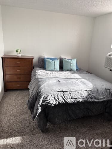 Bullhead City Apartment: 320 Lee Ave