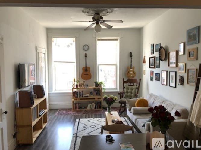 Chicago Apartment: 1929 North Sheffield Avenue