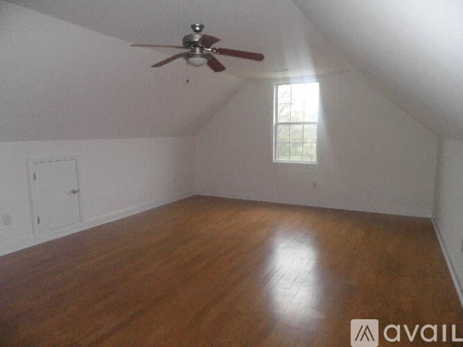 Milledgeville House: 244 Stoneridge Dr