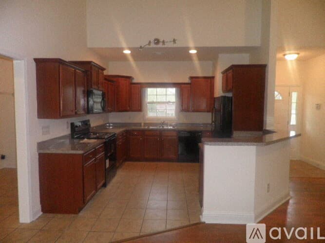 Milledgeville House: 244 Stoneridge Dr
