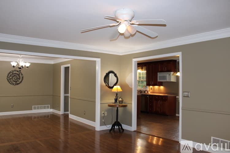 Marietta House: 2164 Westbury Court Southwest