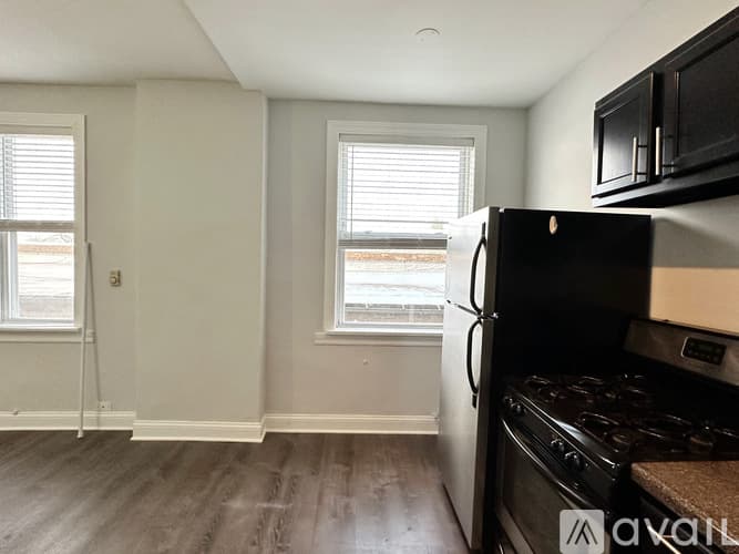 Chicago Apartment: 5860 N Kenmore Ave