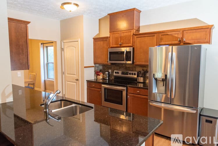 Phenix City House: 51 Willow Trace Dr