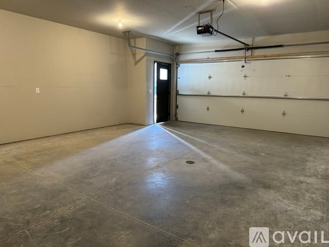 North Mankato Townhome: 2140 Rolling Green Trail