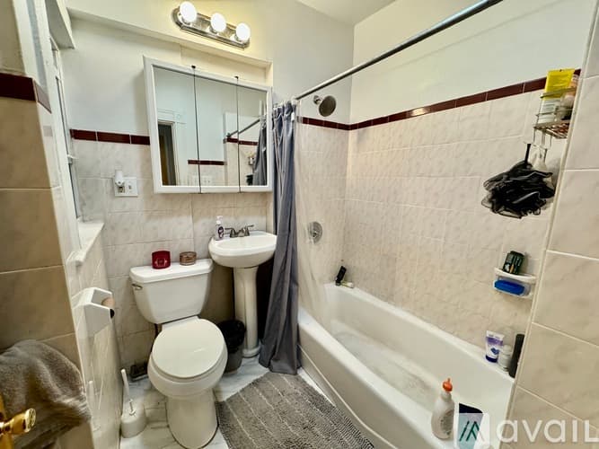 Boston Apartment: 872 Huntington Ave