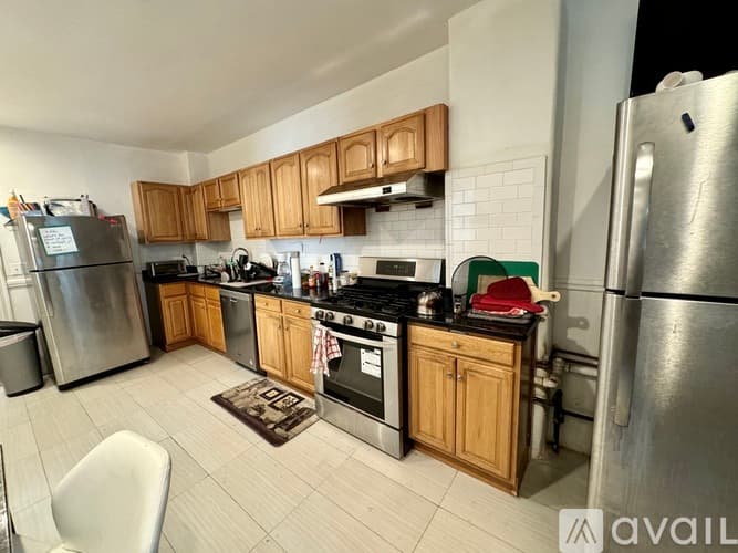Boston Apartment: 872 Huntington Ave