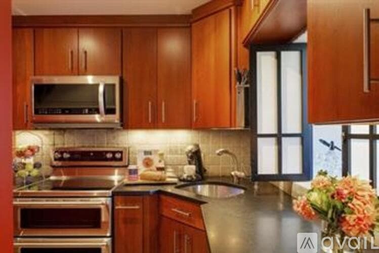 Boston Apartment: 6 Edgerly Pl