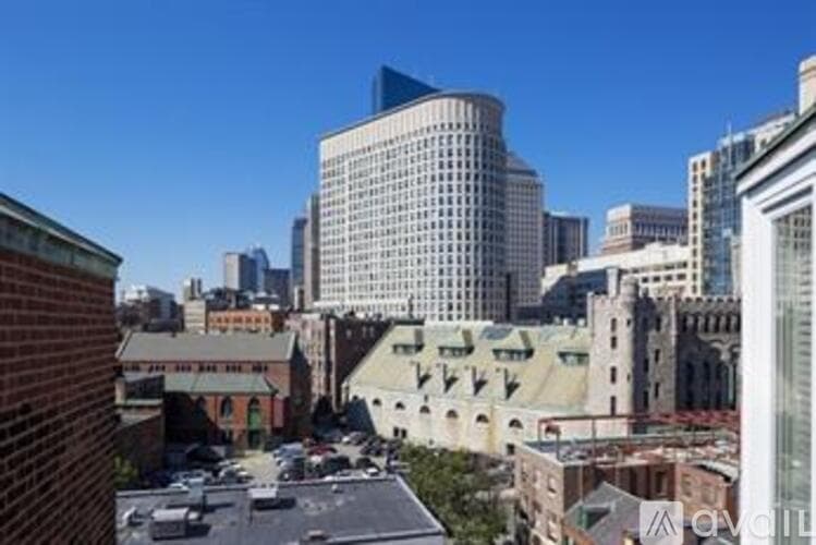 Boston Apartment: 6 Edgerly Pl