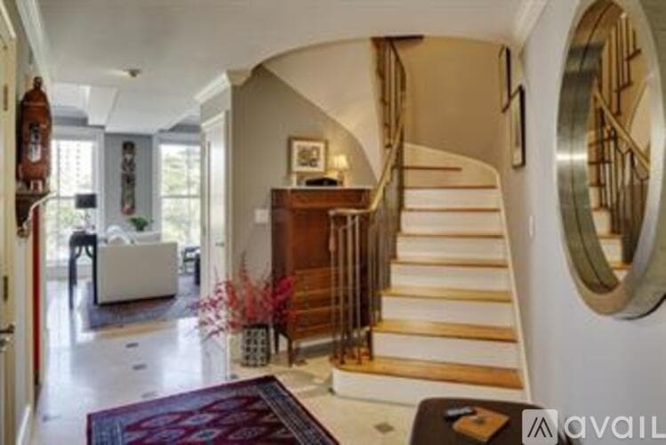 Boston Apartment: 6 Edgerly Pl