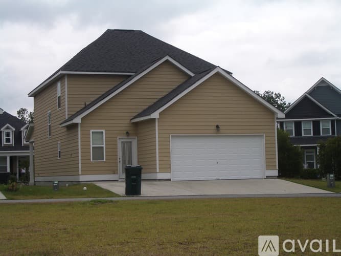 Port Wentworth House: 224 Clearwater Cir