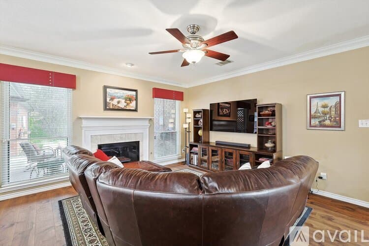 Flower Mound House: 2005 Glory Creek Cir