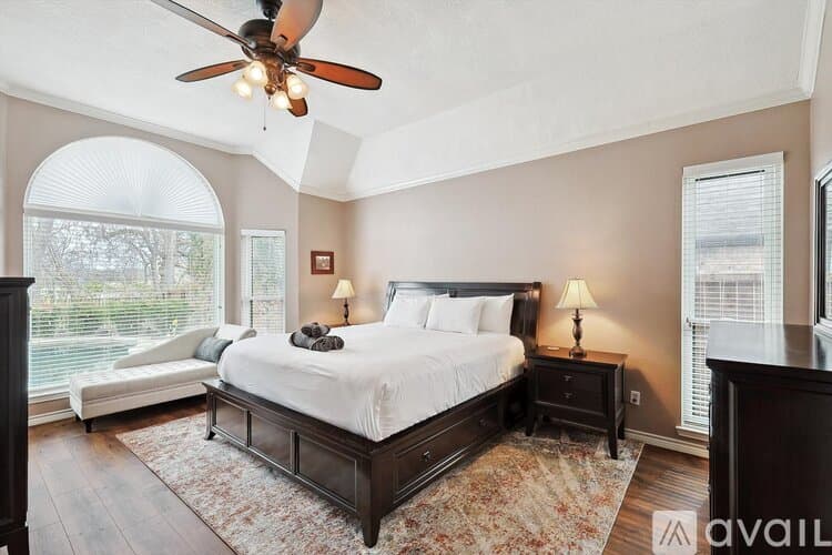 Flower Mound House: 2005 Glory Creek Cir