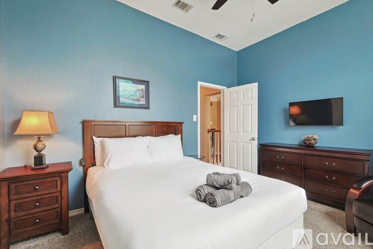 Flower Mound House: 2005 Glory Creek Cir