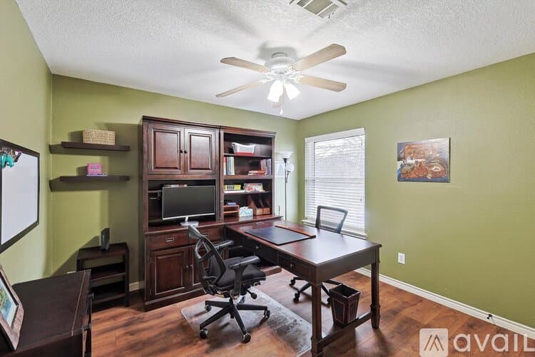 Flower Mound House: 2005 Glory Creek Cir