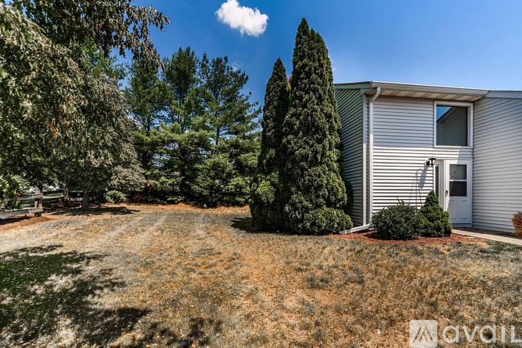 Bristol Condo: 705 Lake Ave