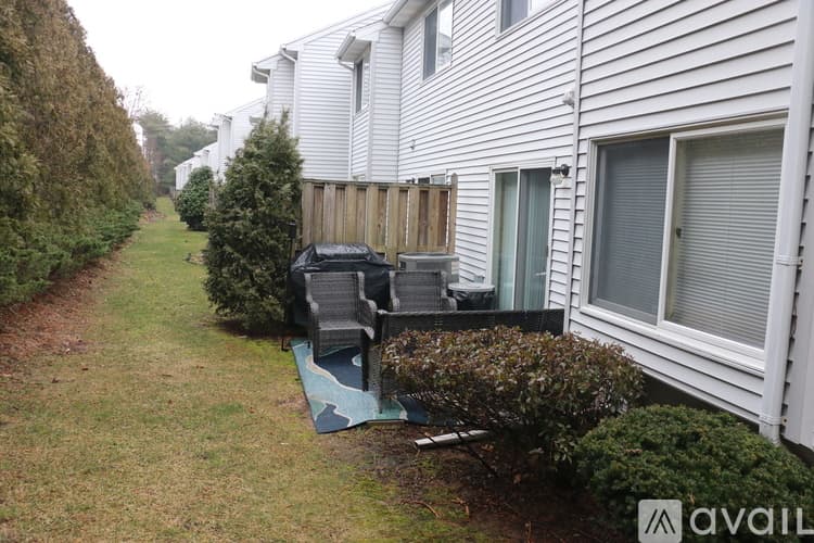 Bristol Condo: 705 Lake Ave