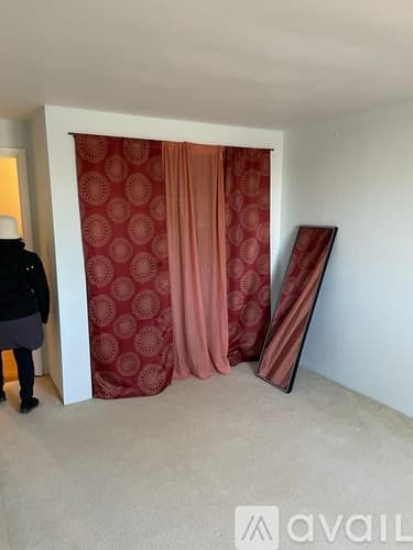 Salem Condo: 8 Lancelot Court