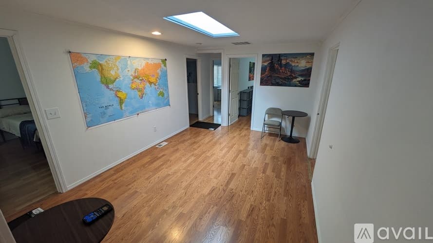 Lynnwood House: 5430 200th Street Southwest