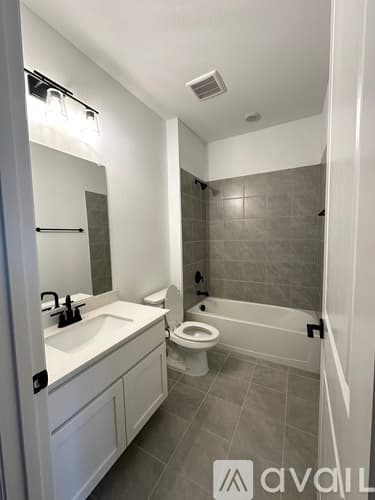 North Richland Hills House: 4357 Henderson Avenue