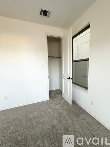 North Richland Hills House: 4357 Henderson Avenue