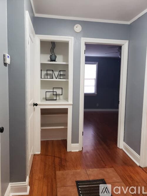 Macon House: 3710 N Lyons St