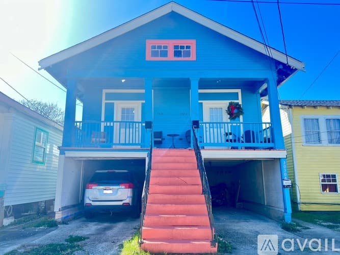 New Orleans Townhome: 3030 Toulouse Street