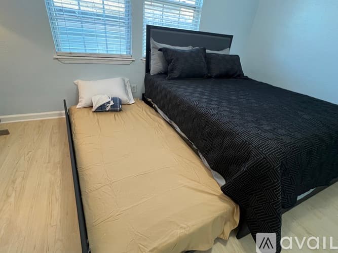 New Orleans Townhome: 3030 Toulouse Street