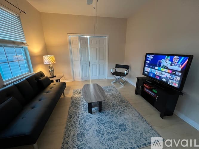 New Orleans Townhome: 3030 Toulouse Street