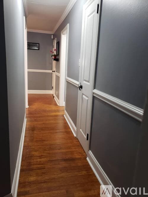 Macon House: 3710 N Lyons St