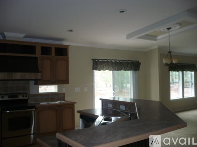 Ruskin House: 1421 30th St SE Unit 4