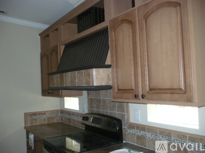 Ruskin House: 1421 30th St SE Unit 4