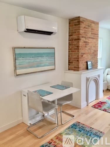 Portland Apartment: 287 Spring St