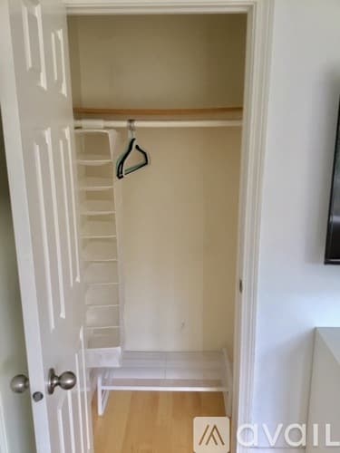 Portland Apartment: 287 Spring St