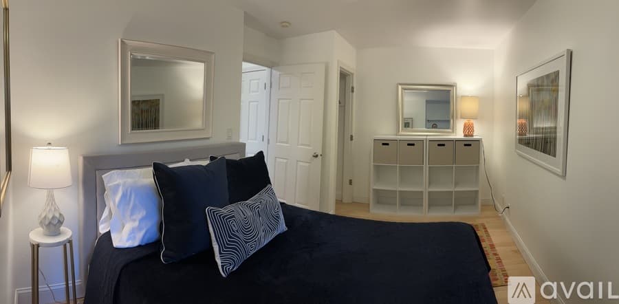 Portland Apartment: 287 Spring St