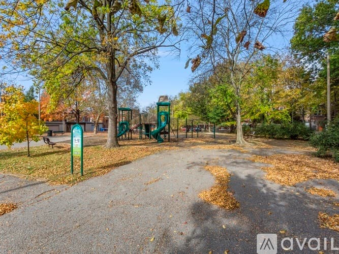 St. Louis Apartment: 2822 Mc Nair Ave